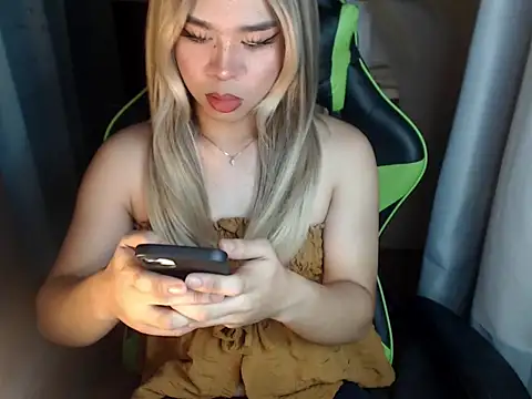 Snapshot of Horny_HoneyX chatting on 07.28.26 Horny HoneyX online show from 07.28.26