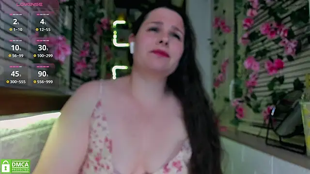 Snapshot of VelvetAlisa chatting on 07.15.26 VelvetAlisa online show from 07.15.26