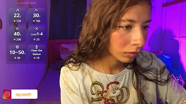 Snapshot of Siena_sofia chatting on 06.19.26 Siena sofia online show from 06.19.26