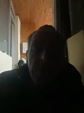 Snapshot of GeldenKuy chatting on 06.28.26 GeldenKuy online show from 06.28.26
