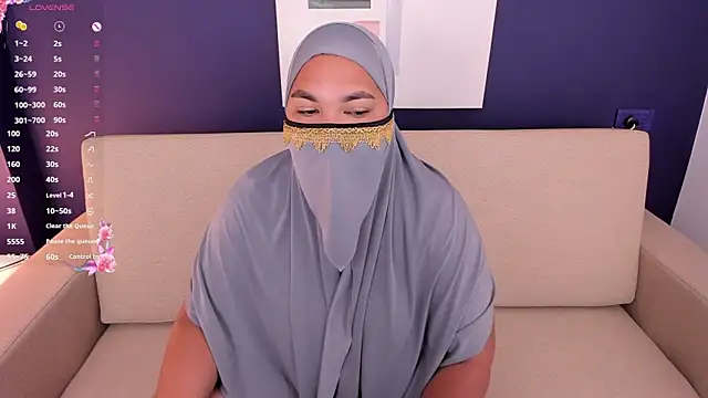 Snapshot of kitana_habib chatting on 06.11.26 kitana habib online show from 06.11.26