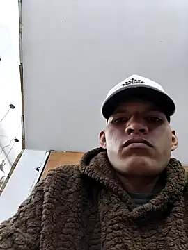 Juniorluzardo online show from 06.10.26