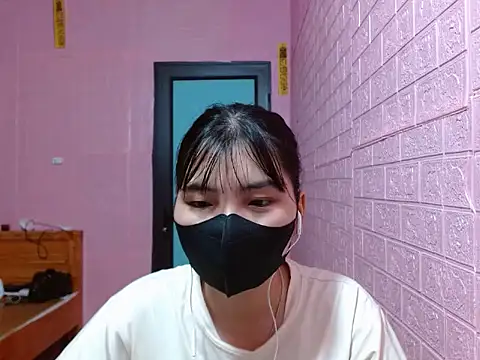 Snapshot of ThuyTien279 chatting on 07.27.26 ThuyTien279 online show from 07.27.26