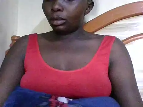 Snapshot of lucyswee chatting on 07.25.26 lucyswee online show from 07.25.26