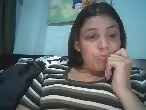 Snapshot of Arletrose_ chatting on 07.29.26 Arletrose online show from 07.29.26