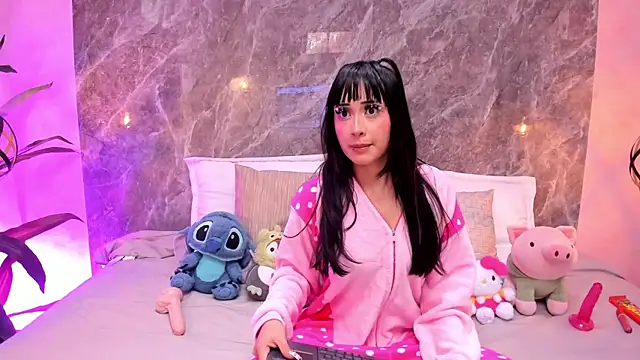 MiaRivvers online show from 07.17.26