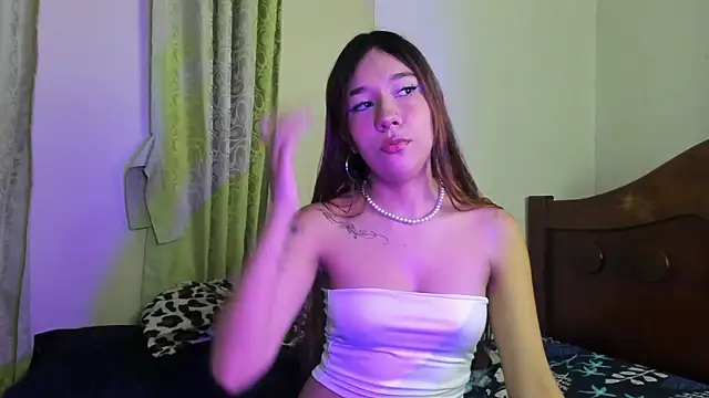 Snapshot of kenaii__ chatting on 07.20.26 kenaii online show from 07.20.26