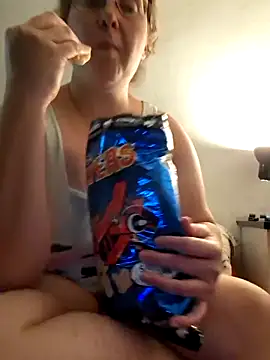 Snapshot of ArabellaVixen chatting on 06.17.26 ArabellaVixen online show from 06.17.26