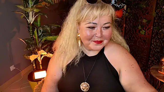 Snapshot of EvaMurller chatting on 07.04.26 EvaMurller online show from 07.04.26
