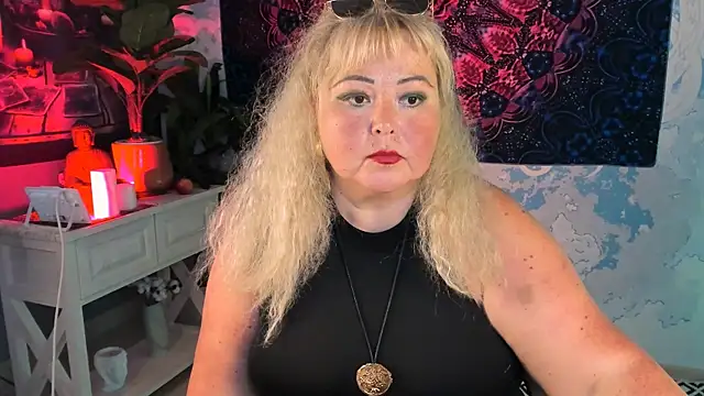 Snapshot of EvaMurller chatting on 07.17.26 EvaMurller online show from 07.17.26