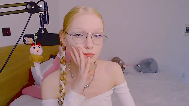 blush online show from 07.05.26