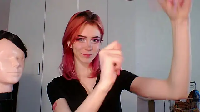 Snapshot of KayleneWesterberg chatting on 06.11.26 KayleneWesterberg online show from 06.11.26