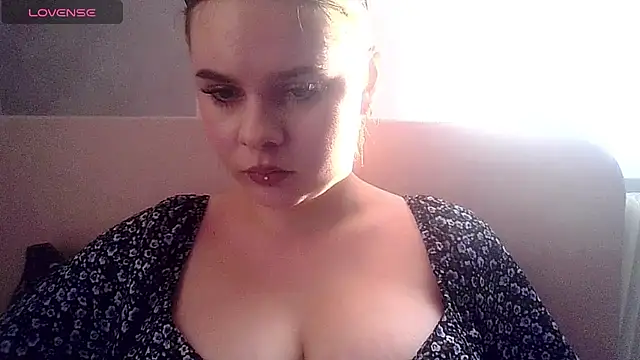 dakota charm  online show from 08.01.26