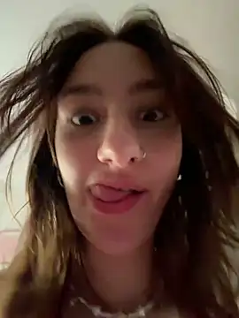 Violet Velvet online show from 06.18.26
