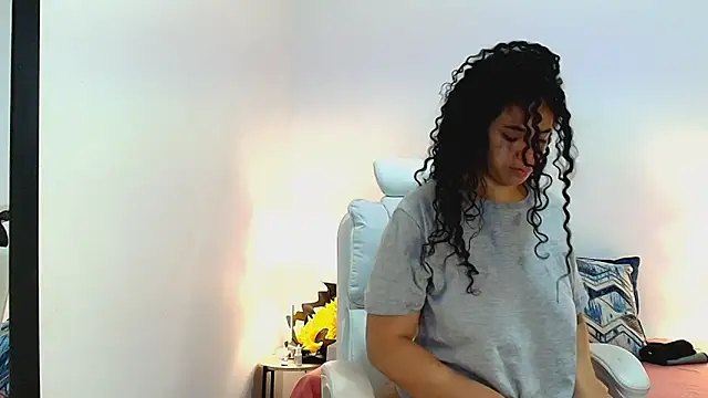 Isabella Sophia19 online show from 07.10.26