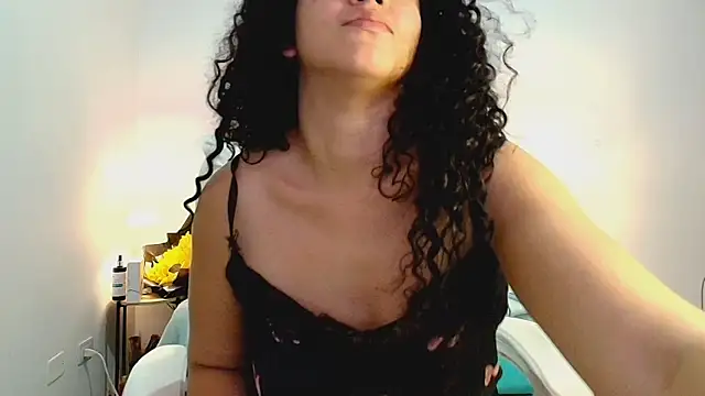 Isabella Sophia19 online show from 07.18.26