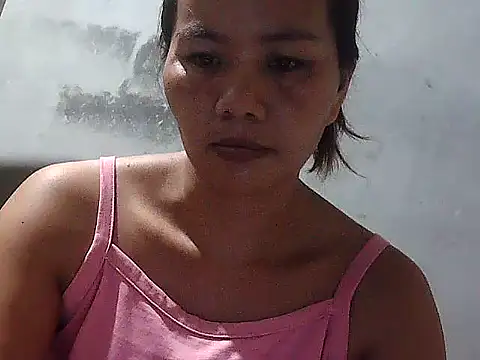 Snapshot of mymommy69 chatting on 07.04.26 mymommy69 online show from 07.04.26