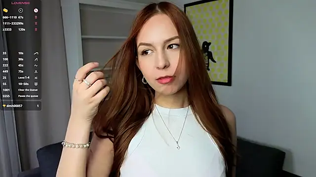 Snapshot of EvelyneBasse chatting on 06.13.26 EvelyneBasse online show from 06.13.26
