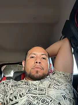 Snapshot of luis8888hdz chatting on 06.13.26 luis8888hdz online show from 06.13.26