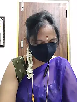 Snapshot of Tamil_white_beauty chatting on 07.11.26 Tamil white beauty online show from 07.11.26