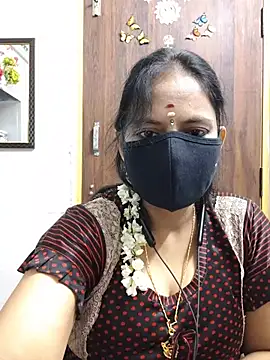 Snapshot of Tamil_white_beauty chatting on 07.19.26 Tamil white beauty online show from 07.19.26