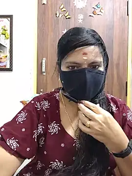 Snapshot of Tamil_white_beauty chatting on 07.22.26 Tamil white beauty online show from 07.22.26