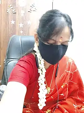 Snapshot of Tamil_white_beauty chatting on 07.31.26 Tamil white beauty online show from 07.31.26
