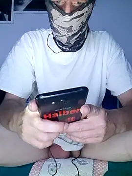Snapshot of naughtygermanguy85 chatting on 08.05.26 naughtygermanguy85 online show from 08.05.26