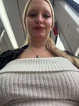 Elfi InPublic online show from 07.05.26