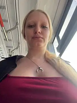 Elfi InPublic online show from 07.09.26