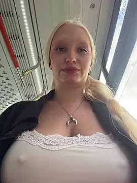 Elfi InPublic online show from 07.16.26