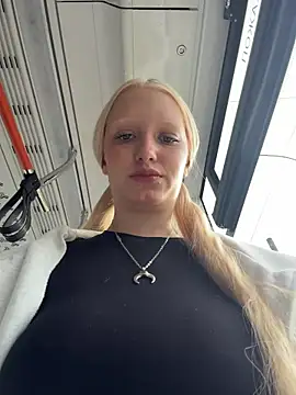 Elfi InPublic online show from 07.22.26