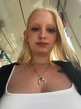 Elfi InPublic online show from 07.26.26