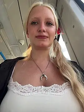 Elfi InPublic online show from 07.29.26