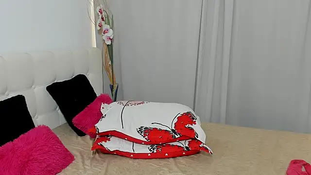 saradusk online show from 07.21.26