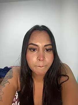 Snapshot of Luisamorena chatting on 07.23.26 Luisamorena online show from 07.23.26