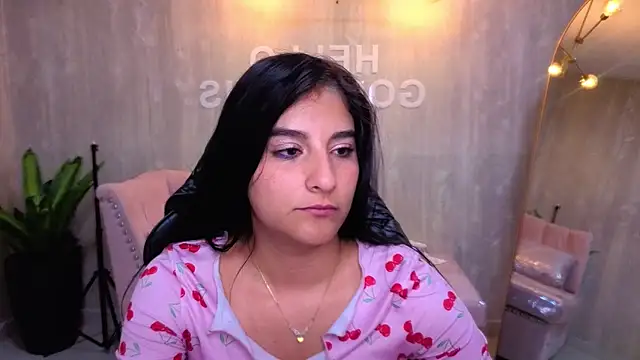 Snapshot of nyx_kitty_a chatting on 06.18.26 nyx kitty a online show from 06.18.26