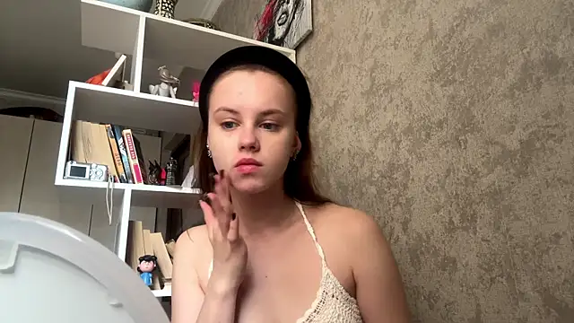 Mollybeans online show from 06.24.26