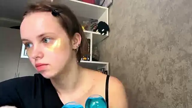 Mollybeans online show from 07.10.26