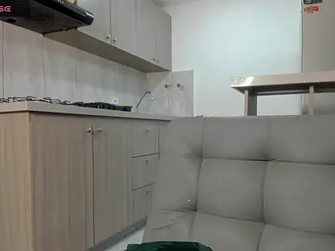 Amazon brunette1 online show from 08.03.26