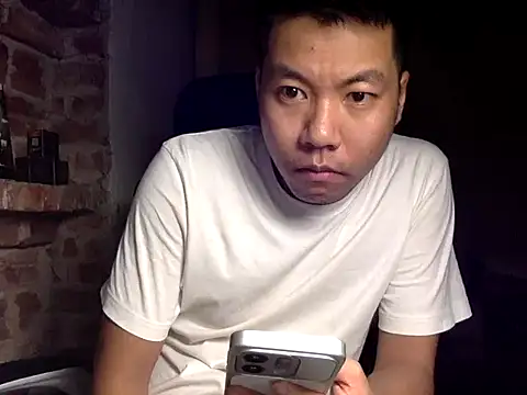 Snapshot of boyasiannnn chatting on 07.20.26 boyasiannnn online show from 07.20.26