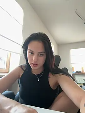 Snapshot of MisssMiaaa17 chatting on 06.25.26 MisssMiaaa17 online show from 06.25.26