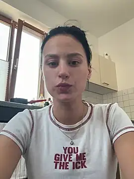 Snapshot of MisssMiaaa17 chatting on 07.14.26 MisssMiaaa17 online show from 07.14.26