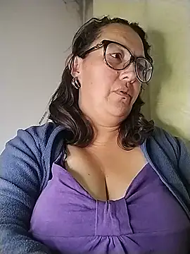 Snapshot of _Saraqueen-- chatting on 07.12.26 Saraqueen-- online show from 07.12.26