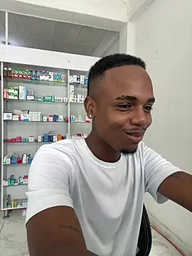 Snapshot of dereck_jay- chatting on 07.19.26 dereck jay- online show from 07.19.26
