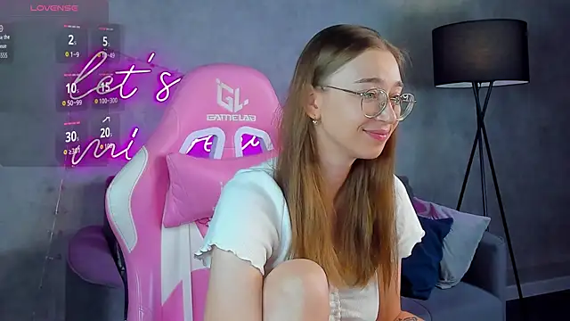 Lucy Green online show from 07.04.26