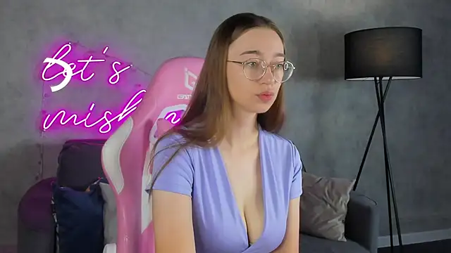 Lucy Green online show from 07.12.26