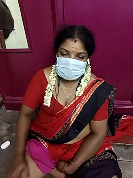 Snapshot of tamil-kamakanni chatting on 07.10.26 tamil-kamakanni online show from 07.10.26