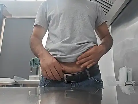 Snapshot of brownskinbull1 chatting on 07.24.26 brownskinbull1 online show from 07.24.26