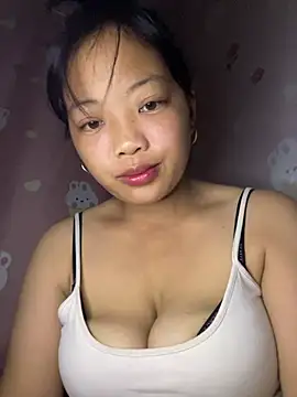 Snapshot of -Mymy_ chatting on 07.17.26 -Mymy online show from 07.17.26
